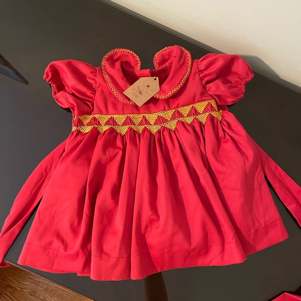Beautiful formal red dress for baby girls, never worn